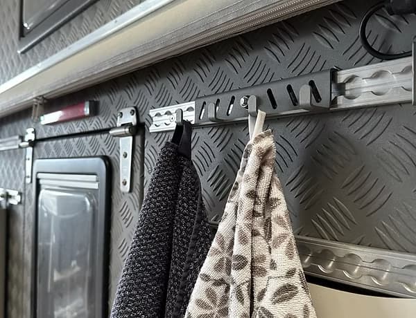 Handtuchhalter mit Fitting – Bild 1